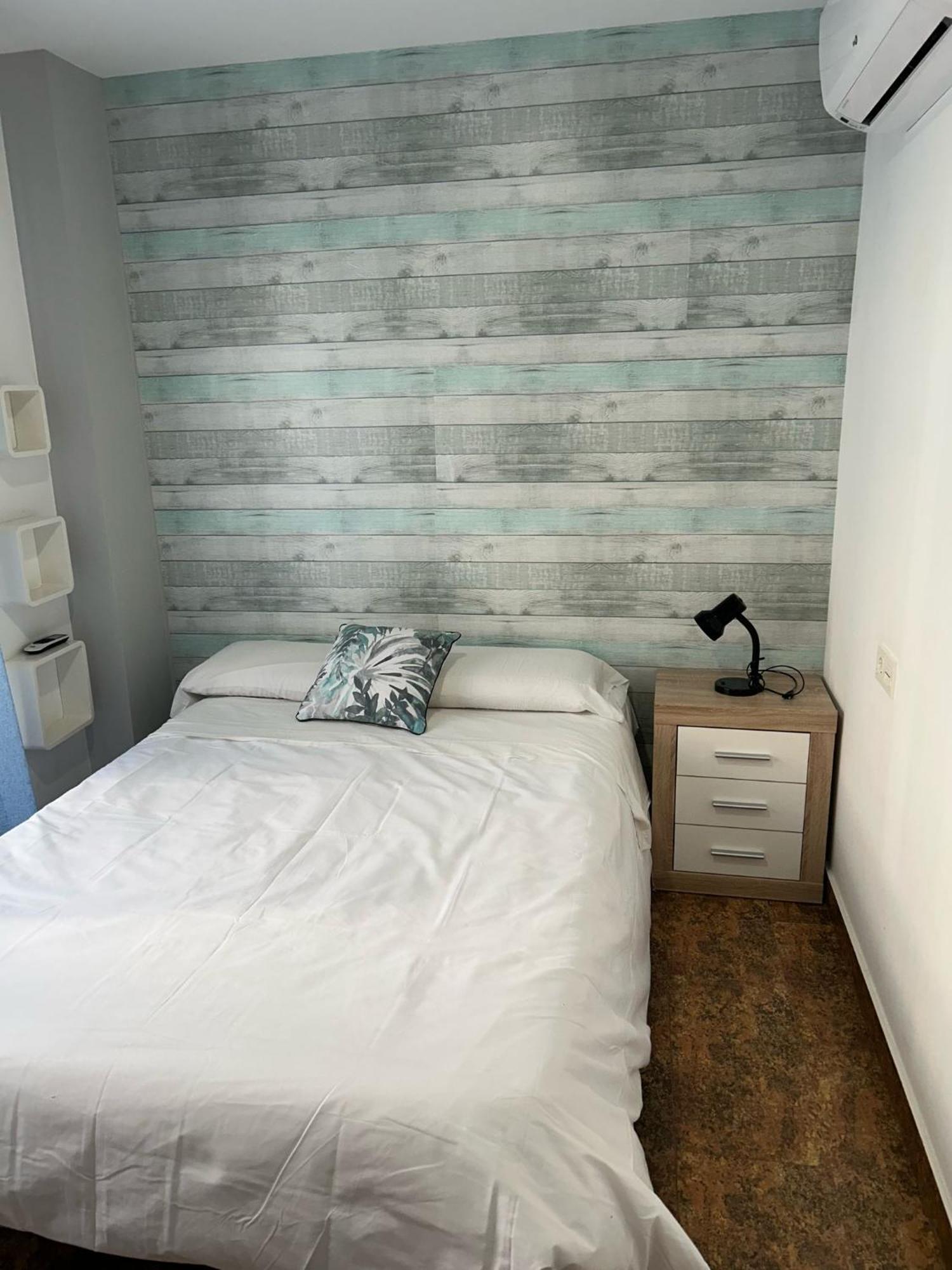 Hotel Quatre Llunes 산타 폴라 외부 사진