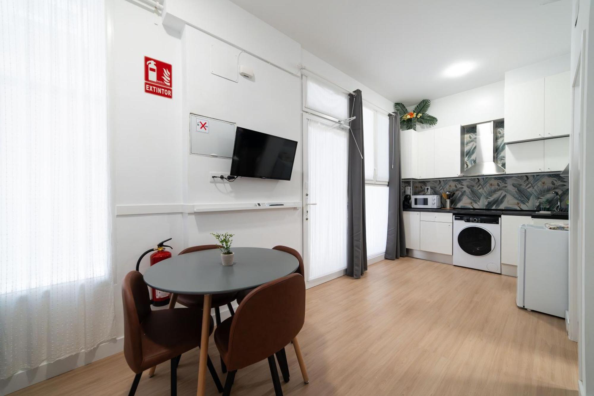 Hotel Quatre Llunes 산타 폴라 외부 사진