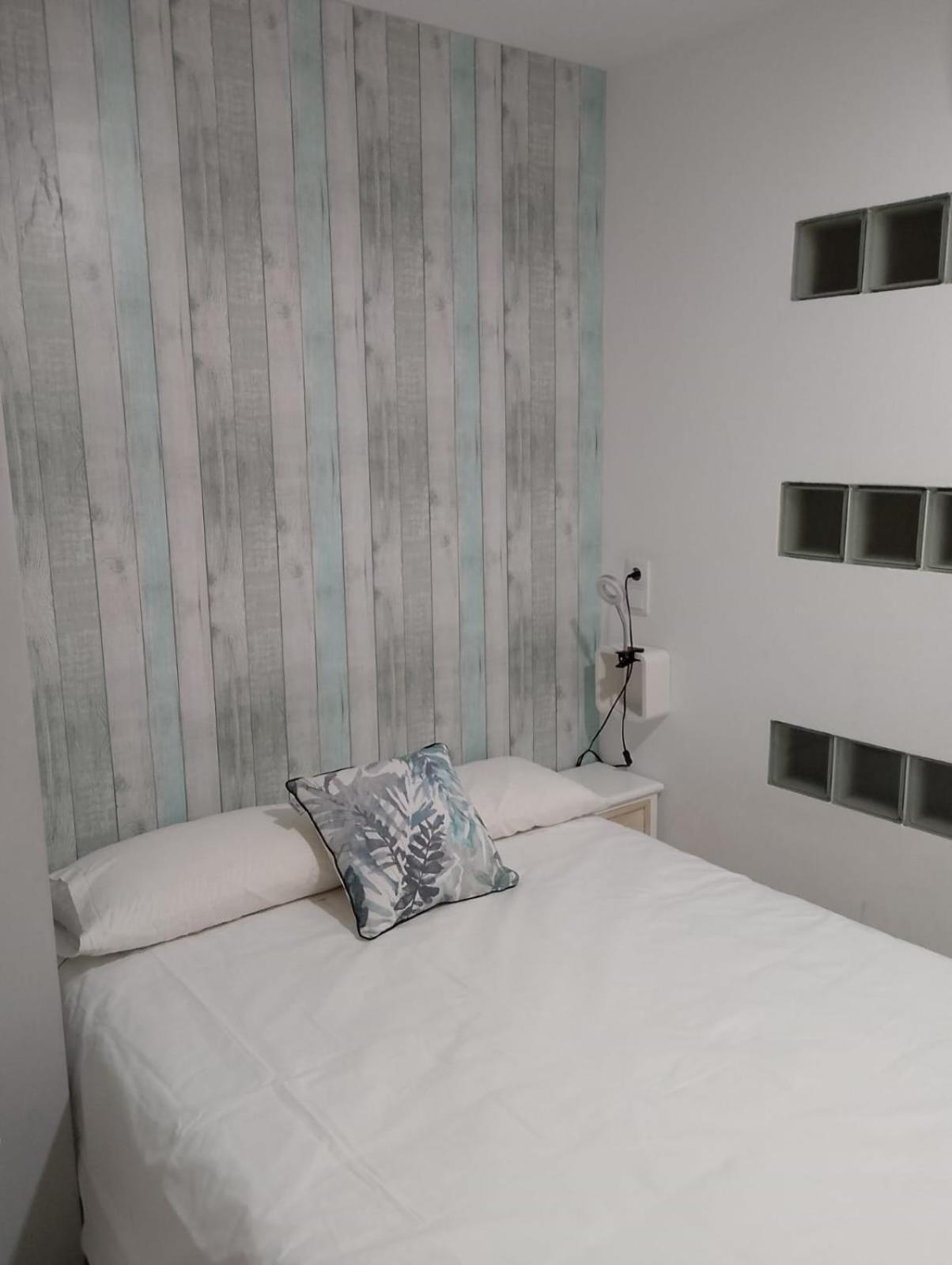Hotel Quatre Llunes 산타 폴라 외부 사진